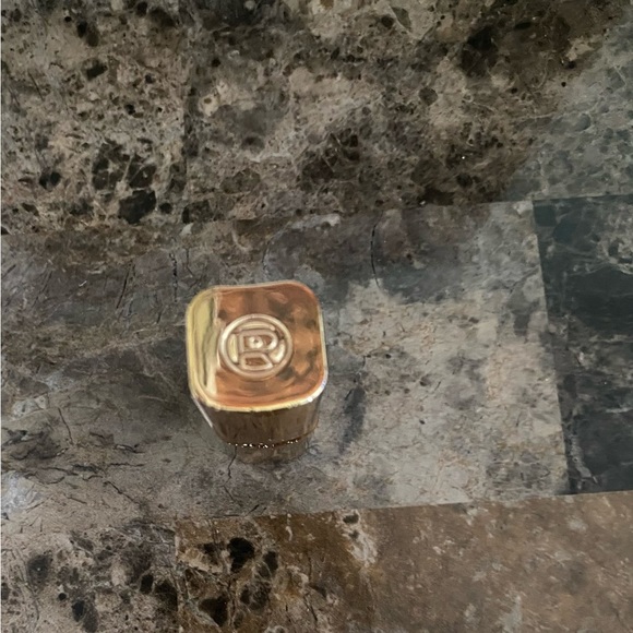 Loreal Paris Colour Riche Lipstick The Reds 187- Successful Red 0.13oz New - Picture 5 of 6